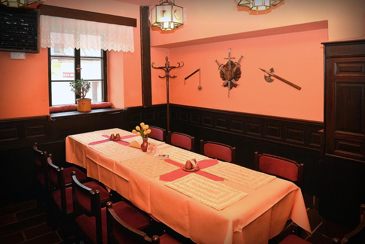 Hotel Zlata Labut Králíky Екстериор снимка