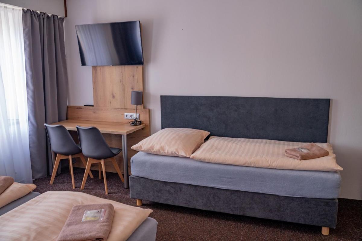 Hotel Zlata Labut Králíky Екстериор снимка