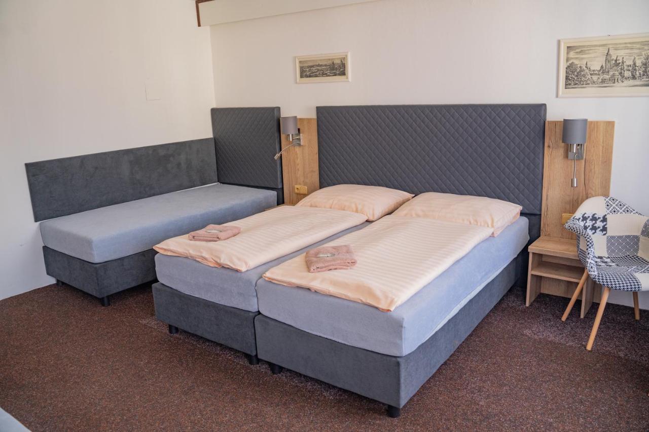Hotel Zlata Labut Králíky Екстериор снимка